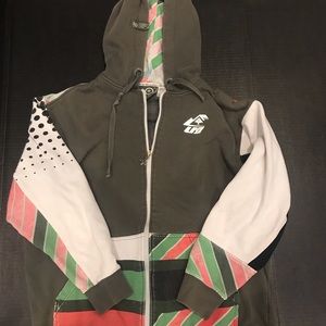Lrg Zip Up
